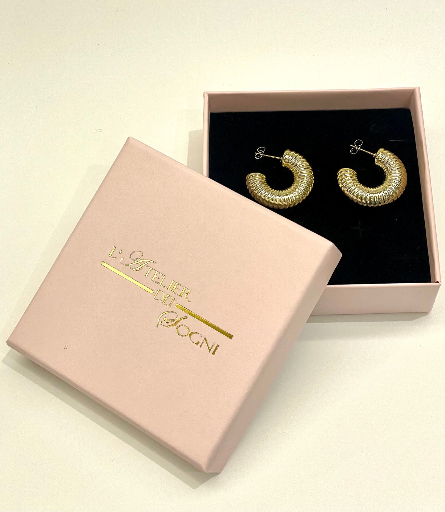 Orecchini colore oro Mod.670