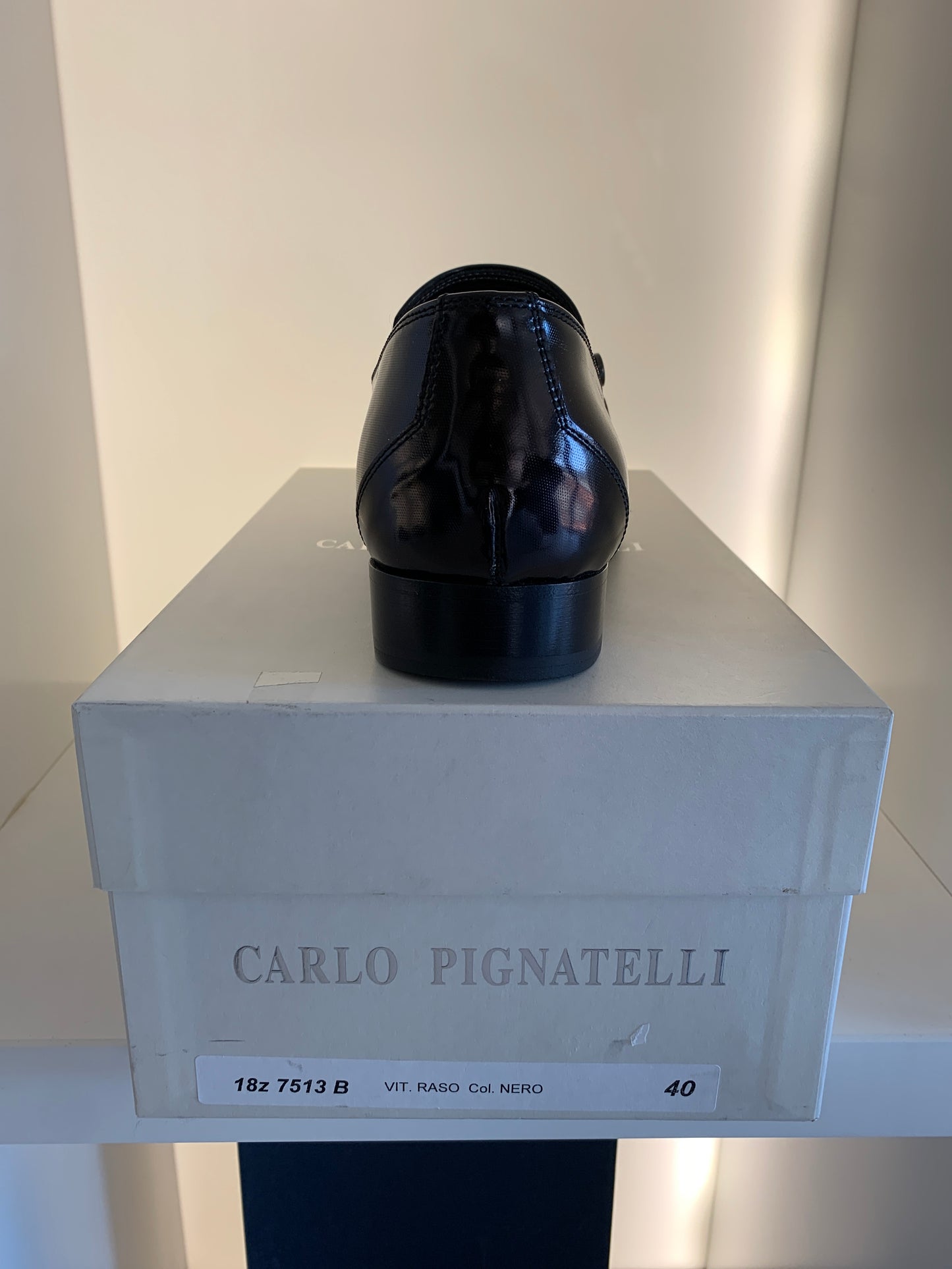 18Z - 7513 B vit raso nero fine serie n.40
