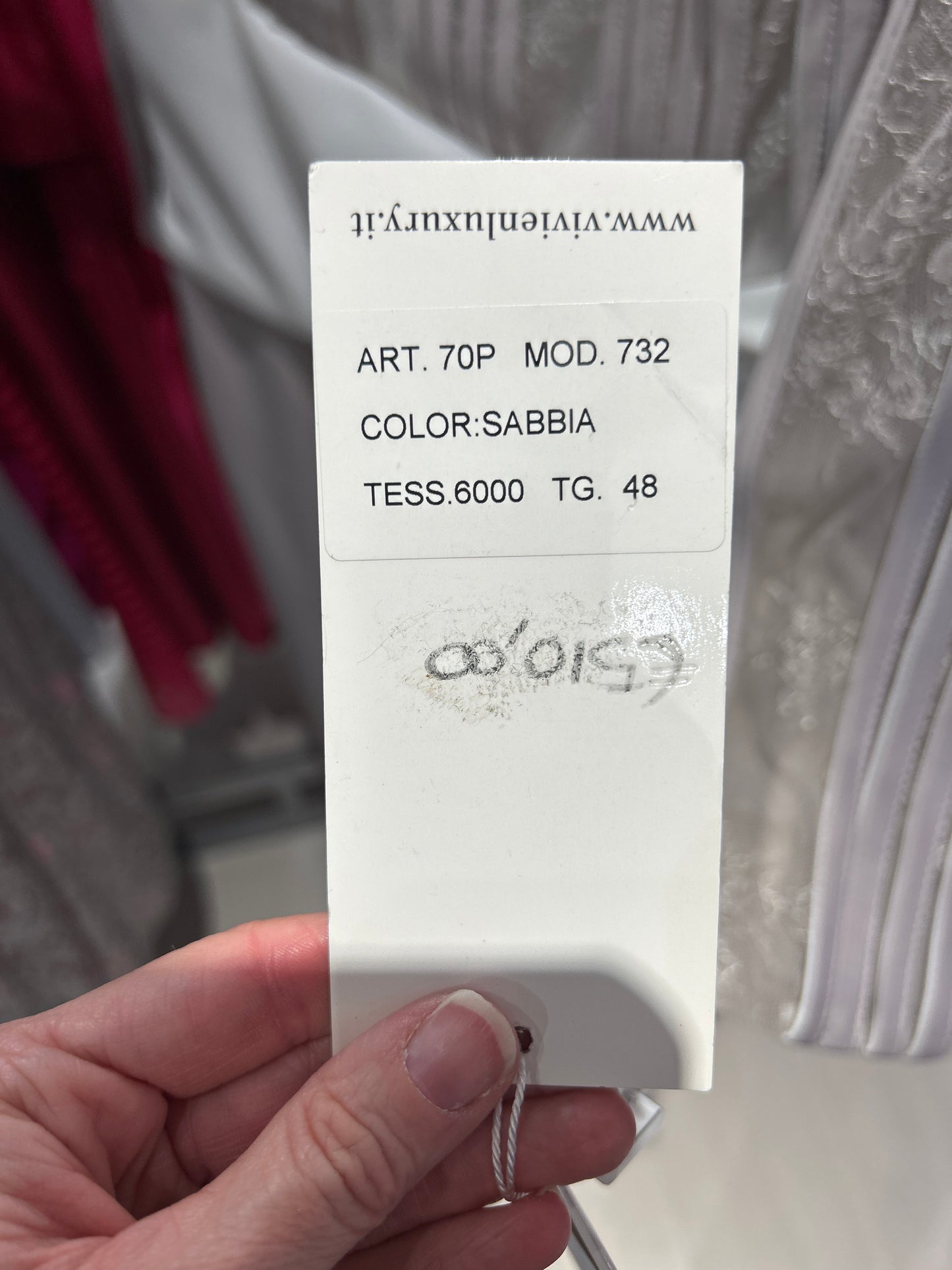 70P - 732 Vivien luxury sabbia